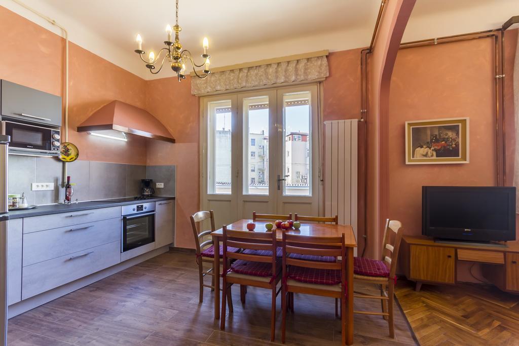 Spacious & Smart Center Apartment Pola Esterno foto